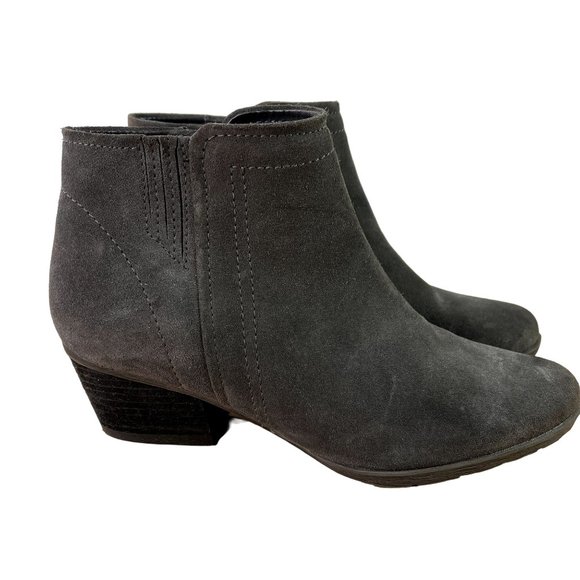 Blondo Women's  Waterproof Ankle Bootie Gray Suede  Size:7.5M - Picture 3 of 10